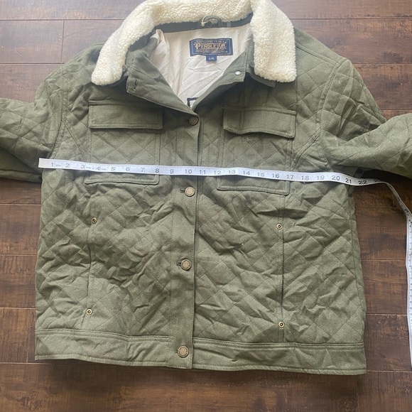 Pendleton Faux Shearling Trim Sidney Barn Coat in fatigue green - Picture 6 of 16